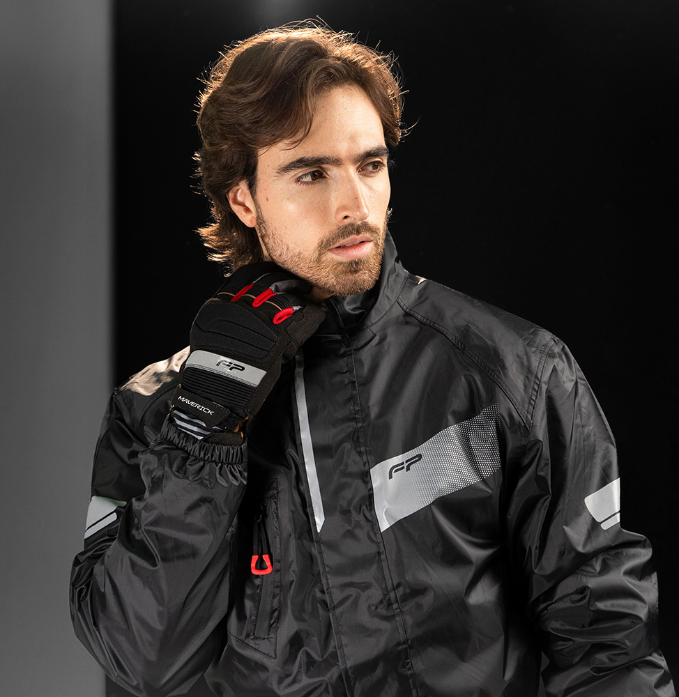 Monotraje impermeable negro Hurricane