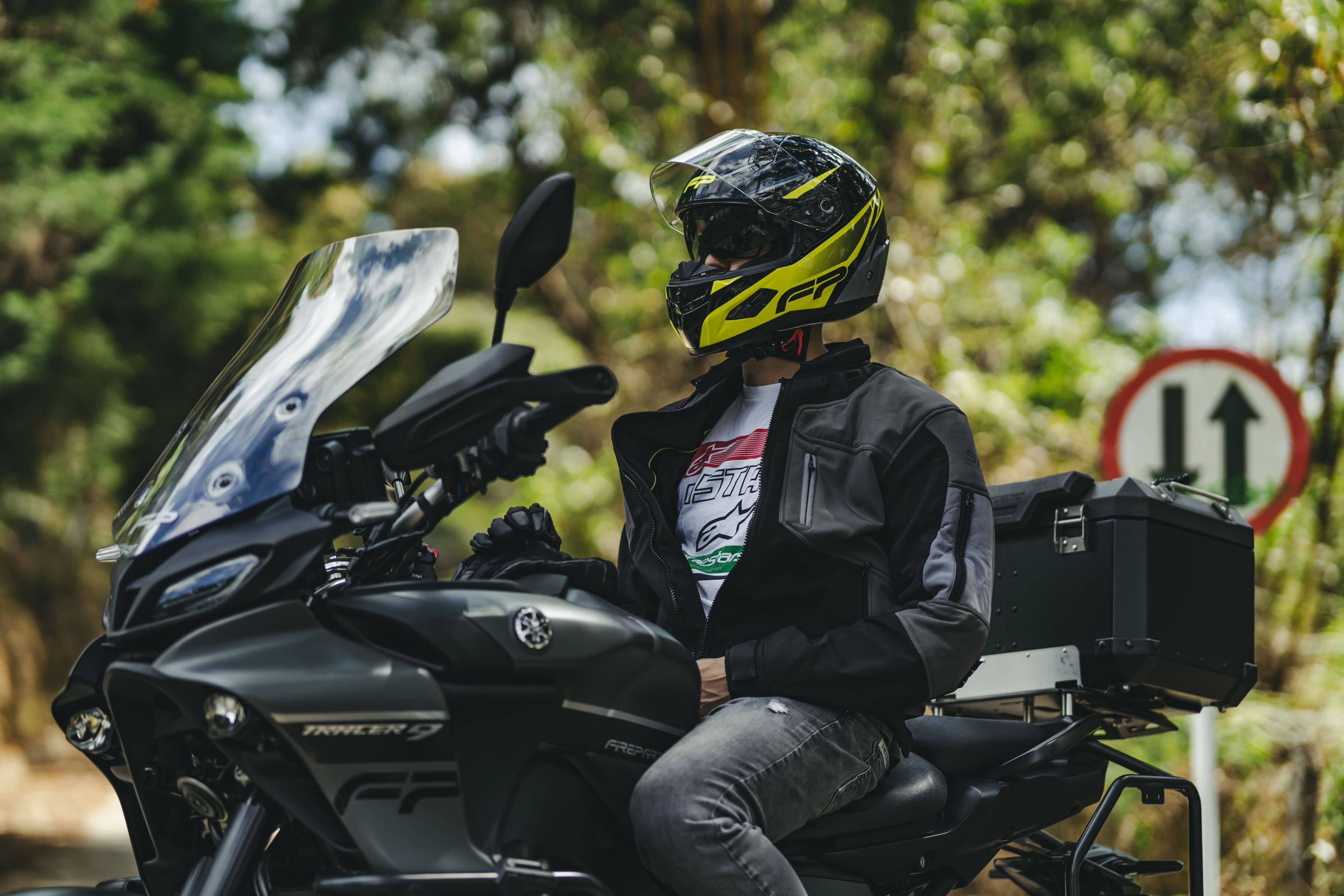 C mo elegir el casco de motocicleta adecuado