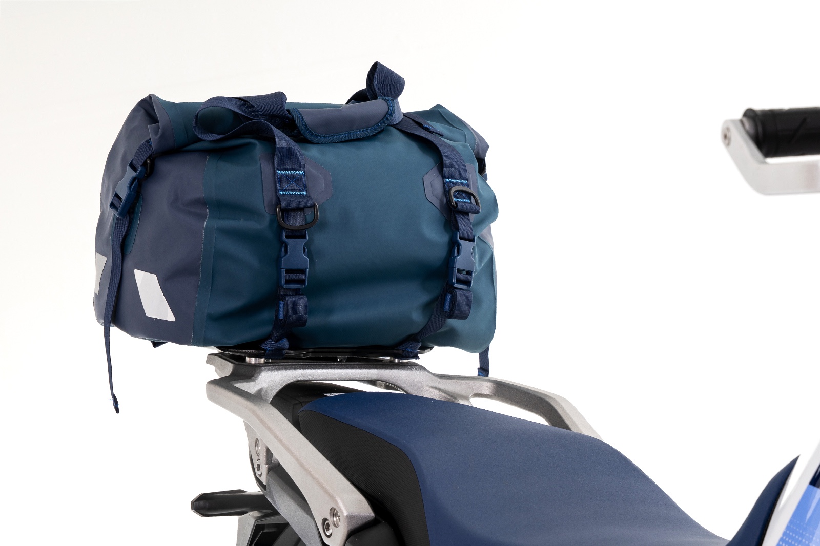 Herraje FP listo para instalar maleta trasera en XL750 Transalp