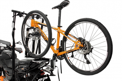 Portabicicletas Bike Rack Mastech instalado en moto con parrilla metálica