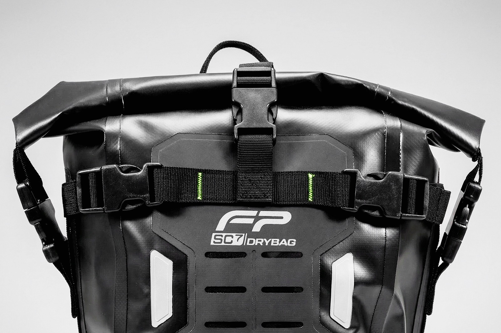 Drybag FP SC7 negro con sistema MOLLE