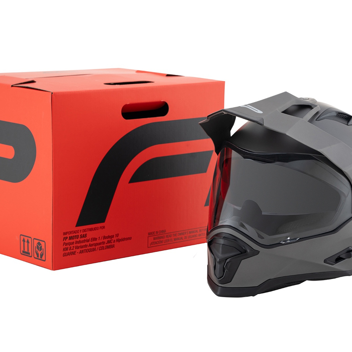 Detalle del cierre micrométrico del casco FP Barstow Titanio