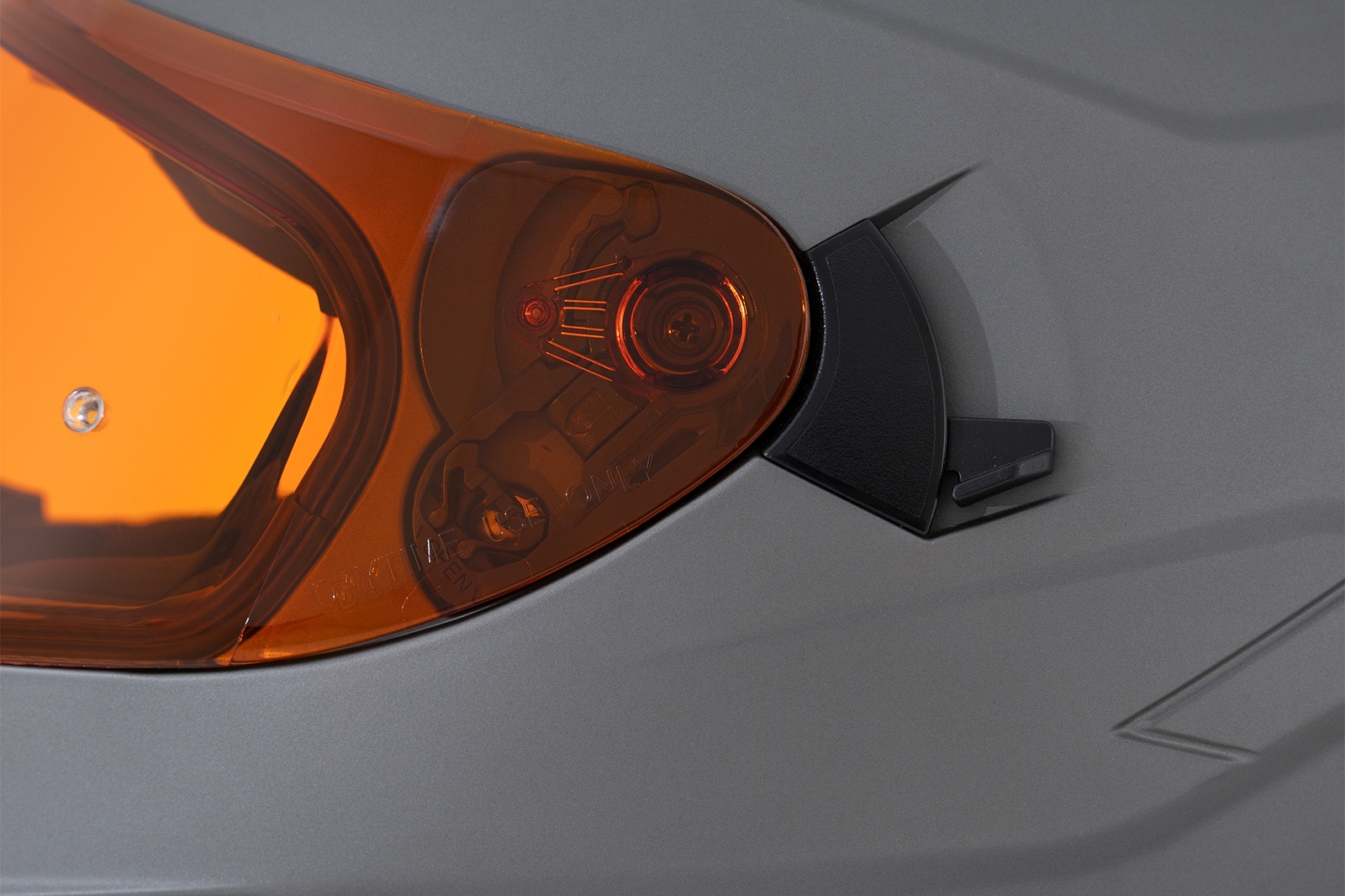 Detalle del visor ámbar del casco FP Racecraft 2 FP