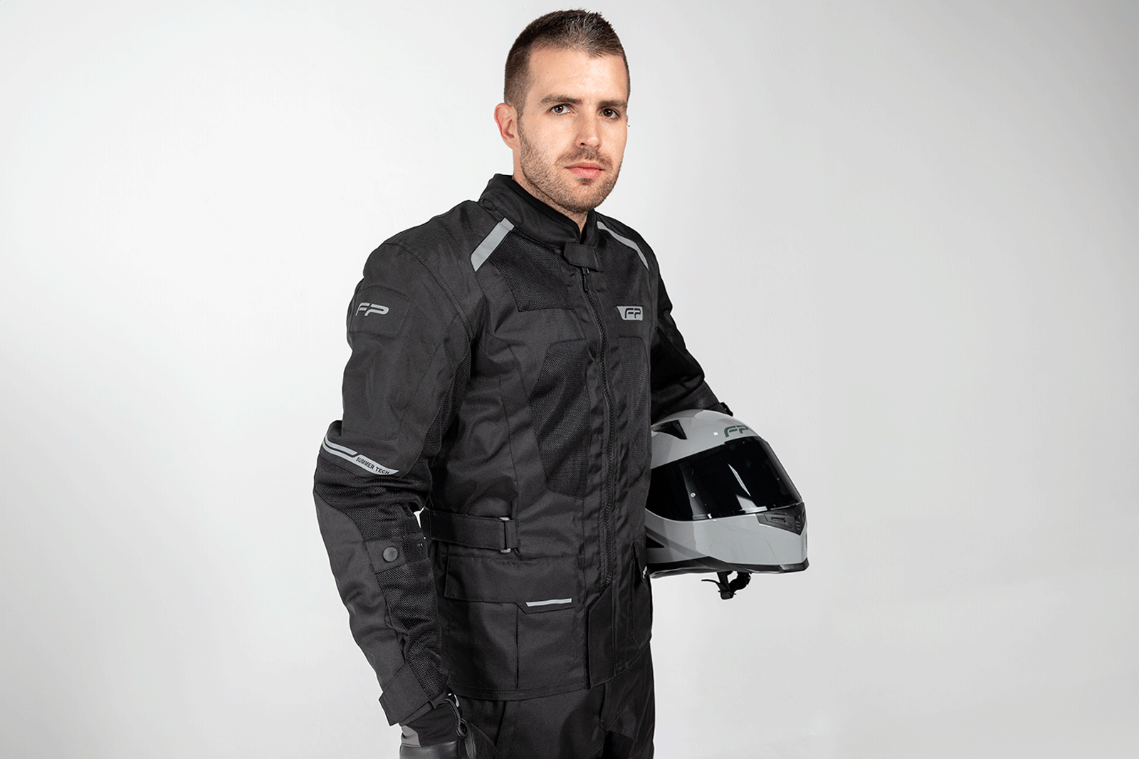 CHAQUETA TURISMO EXPLORE VERANO NEGRO
chaquetas para moto
proteccion para moto
ropa para moto
ropa moto
chaqueta proteccion moto
impermeable para moto
chaqueta moto
chaqueta moto hombre
chaqueta moto mujer
rodilleras para moto
chaqueta para mot