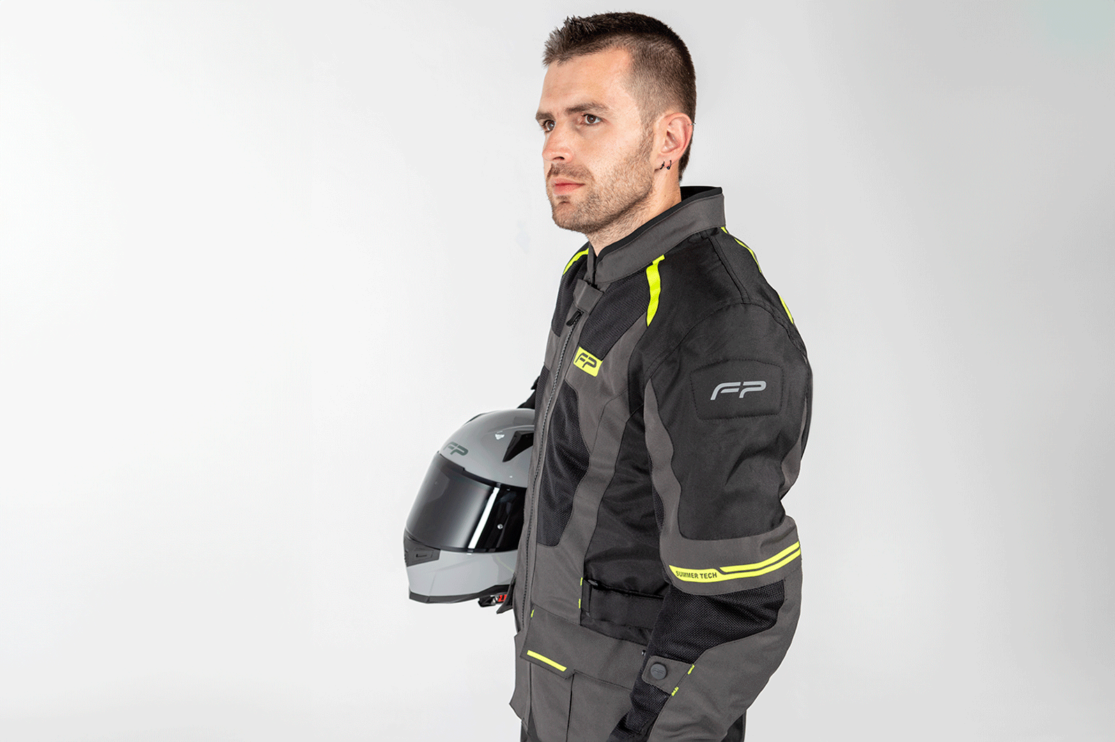 CHAQUETA TURISMO EXPLORE VERANO GRIS
chaquetas para moto
proteccion para moto
ropa para moto
ropa moto
chaqueta proteccion moto
impermeable para moto
chaqueta moto
chaqueta moto hombre
chaqueta moto mujer
rodilleras para moto
chaqueta para moto