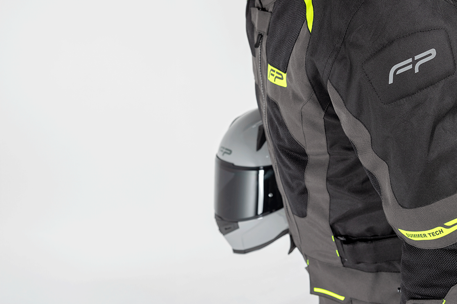 CHAQUETA TURISMO EXPLORE VERANO GRIS
chaquetas para moto
proteccion para moto
ropa para moto
ropa moto
chaqueta proteccion moto
impermeable para moto
chaqueta moto
chaqueta moto hombre
chaqueta moto mujer
rodilleras para moto
chaqueta para moto