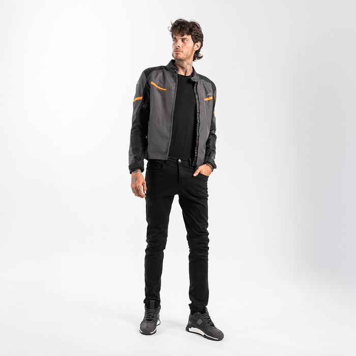 Ajustes ergonómicos en brazos de la FP K1 Gris