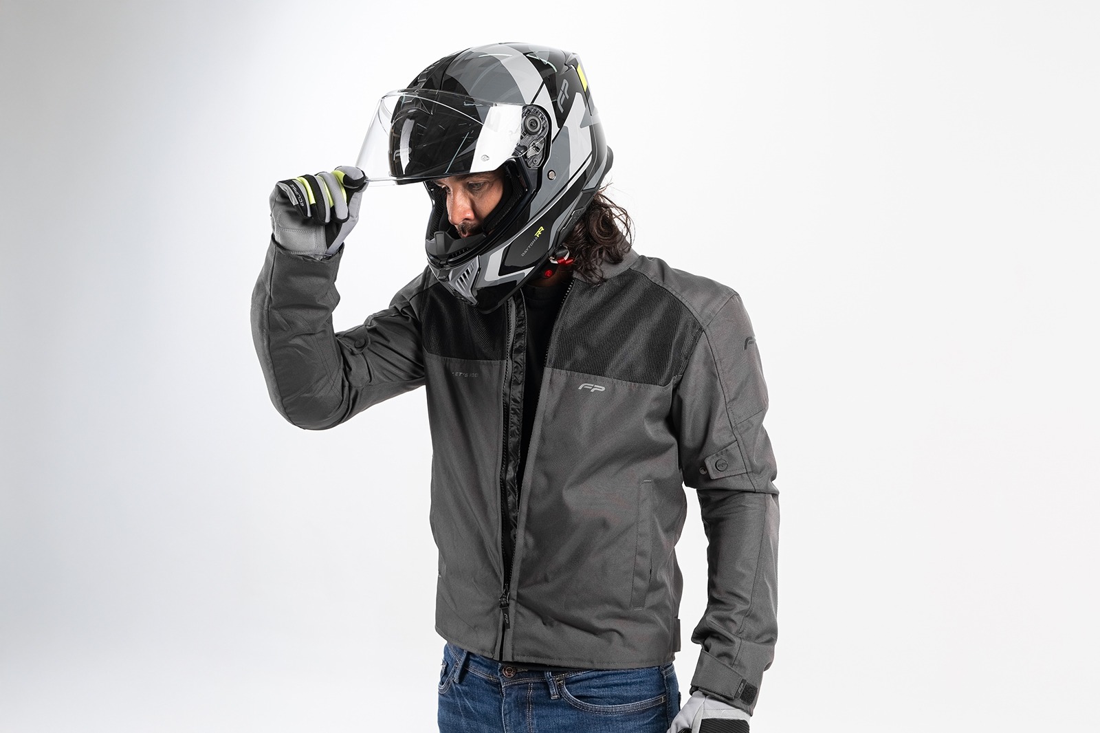 Vista frontal de la FP Nevada Summer Gris