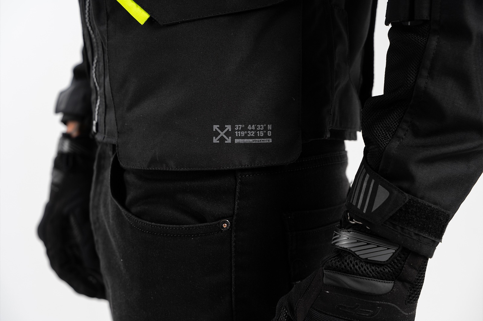 Detalle de la chaqueta de verano Yosemite FP