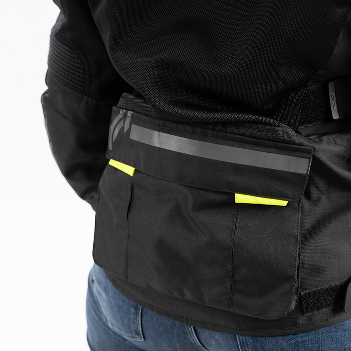 Bolsillo posterior chaqueta de turismo Yosemite negra