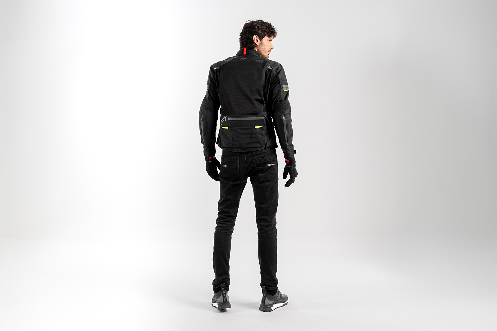 Vista posterior de la FP Yosemite Touring Summer Hombre Negra