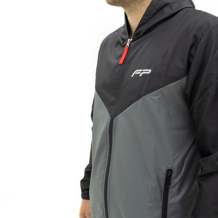 Cortavientos negro gris