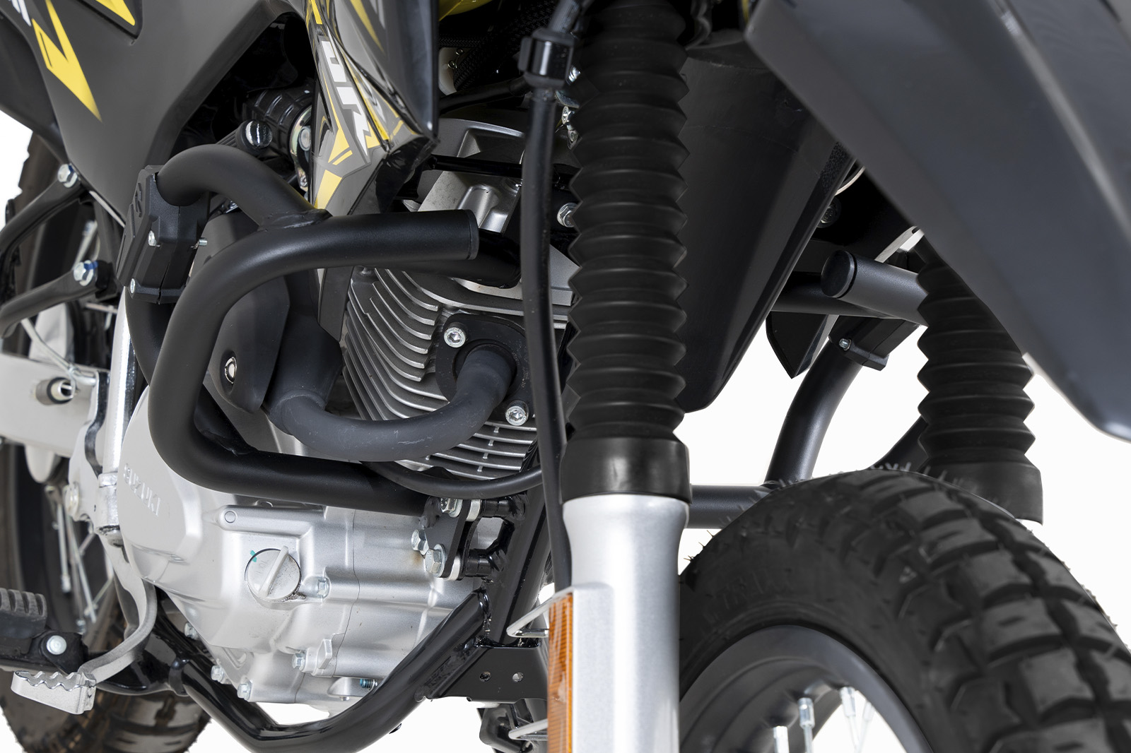 Defensa suzuki dr150