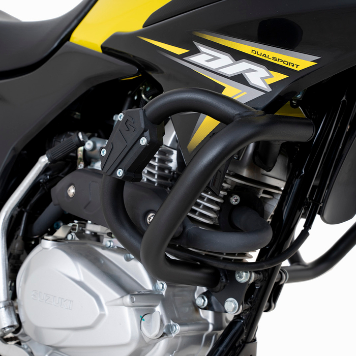Defensa suzuki dr150