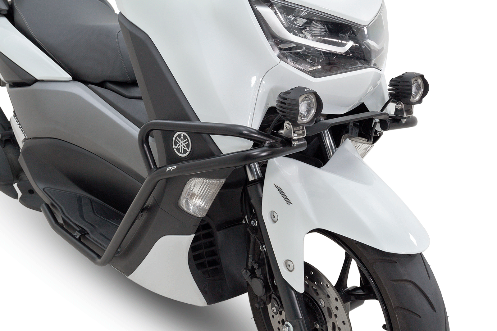 DEFENSA YAMAHA NMAX CONNECTED
Defensa para Yamaha Nmax Connected
Protección para scooter
Estilo y seguridad
Accesorios Yamaha Nmax connected
Defensa lateral 
Instalación sencilla
Luces exploradoras LED
Mejora de visibilidad
Exploradoras