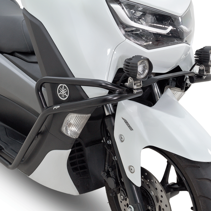 DEFENSA YAMAHA NMAX CONNECTED
Defensa para Yamaha Nmax Connected
Protección para scooter
Estilo y seguridad
Accesorios Yamaha Nmax connected
Defensa lateral 
Instalación sencilla
Luces exploradoras LED
Mejora de visibilidad
Exploradoras
