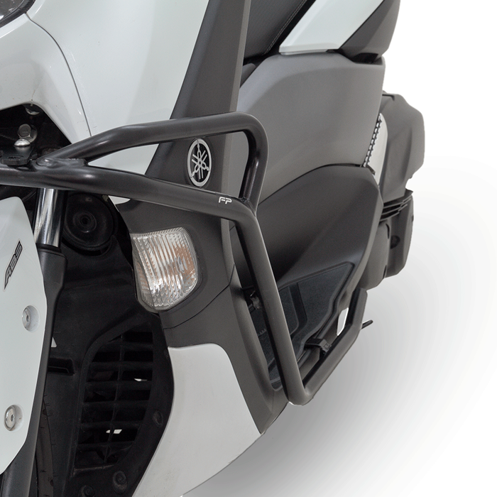 DEFENSA YAMAHA NMAX CONNECTED
Defensa para Yamaha Nmax Connected
Protección para scooter
Estilo y seguridad
Accesorios Yamaha Nmax connected
Defensa lateral 
Instalación sencilla
Luces exploradoras LED
Mejora de visibilidad
Exploradoras