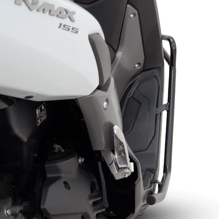 DEFENSA YAMAHA NMAX CONNECTED
Defensa para Yamaha Nmax Connected
Protección para scooter
Estilo y seguridad
Accesorios Yamaha Nmax connected
Defensa lateral 
Instalación sencilla
Luces exploradoras LED
Mejora de visibilidad
Exploradoras