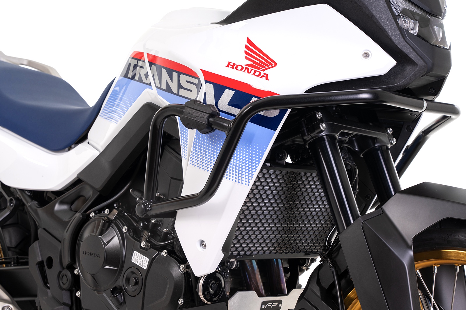 Defensas FP instaladas en Honda XL750 Transalp vista lateral