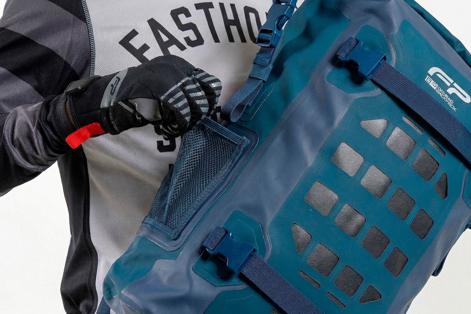 Drybag azul FP Dry Bag 25L con correas frontales