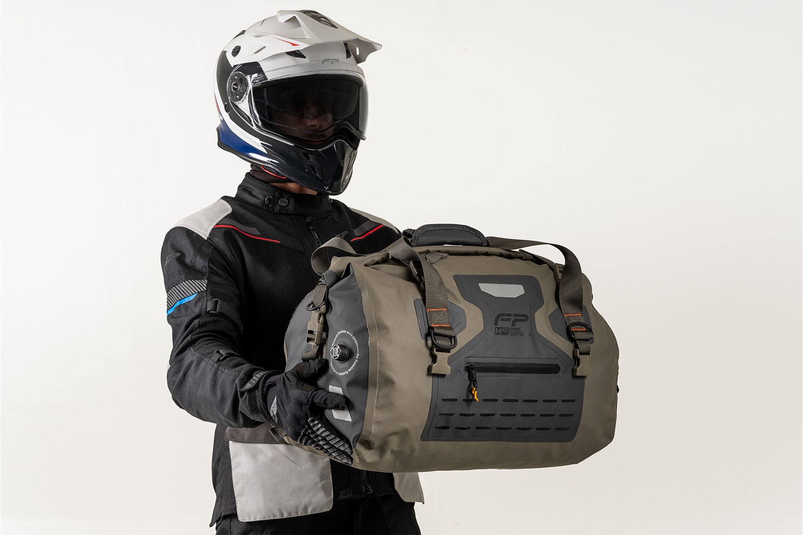 Maleta superior FP color arena impermeable