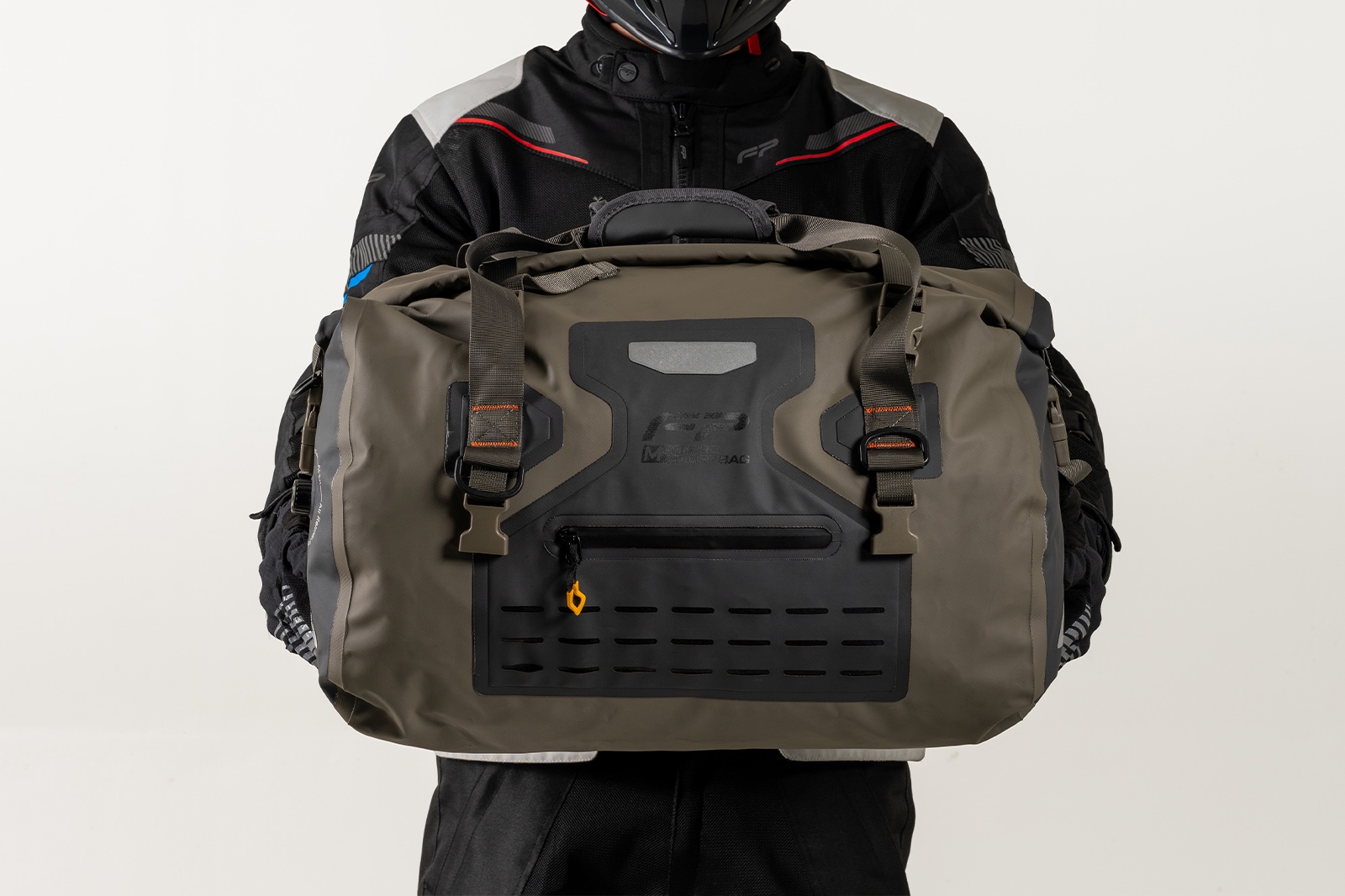 Maleta aventura color arena FP Dry Bag