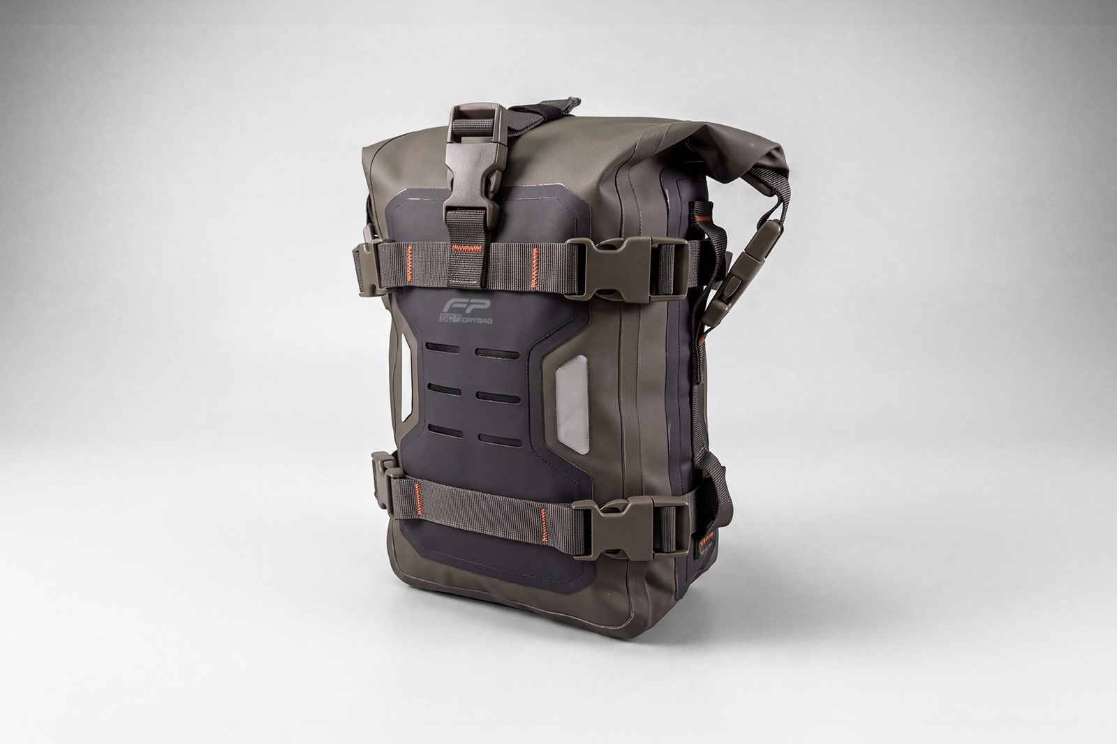Drybag FP SC7 Arena montado en defensas de motocicleta