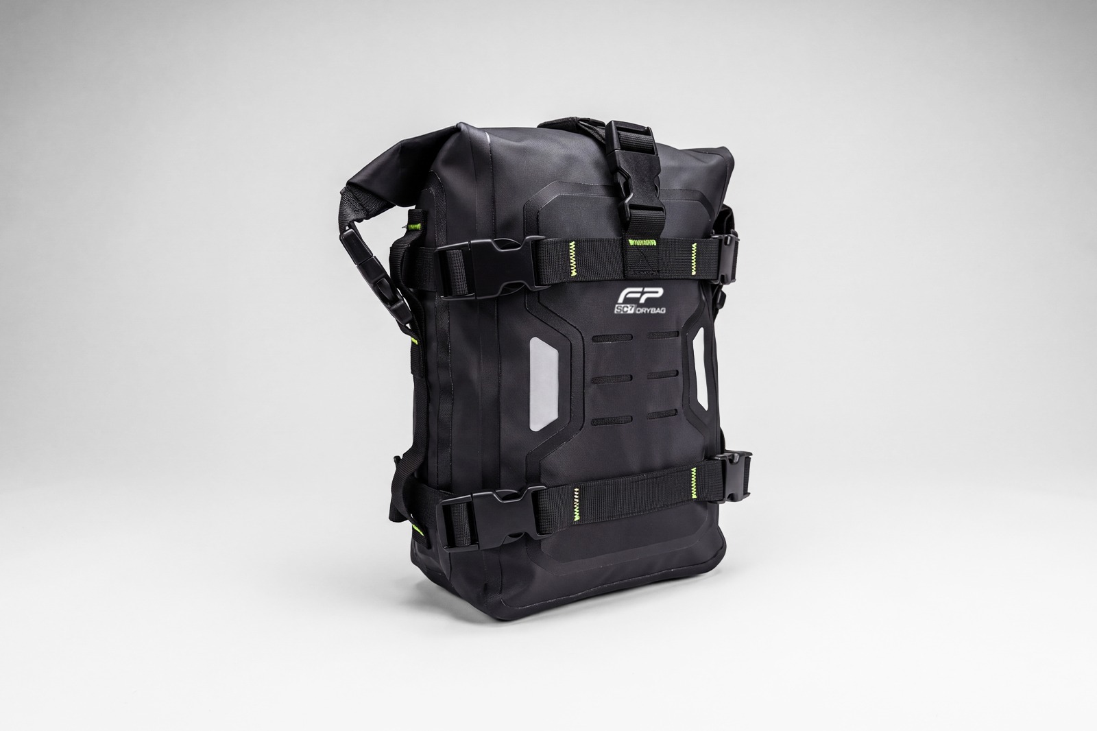 Maleta Drybag Defensas FP SC7 Negro impermeable para moto