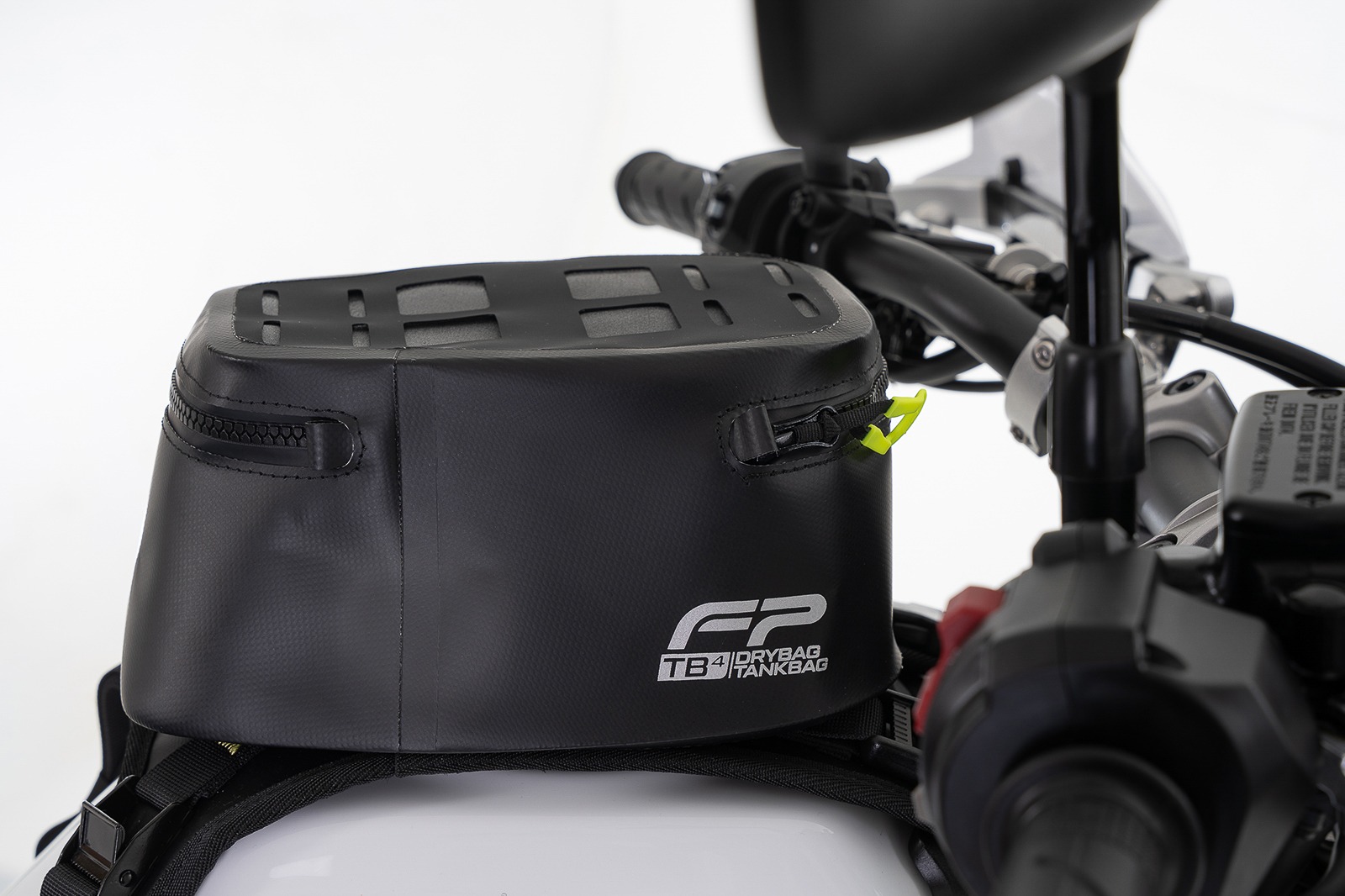 Tank Bag FP Drybag negro con correas universales
