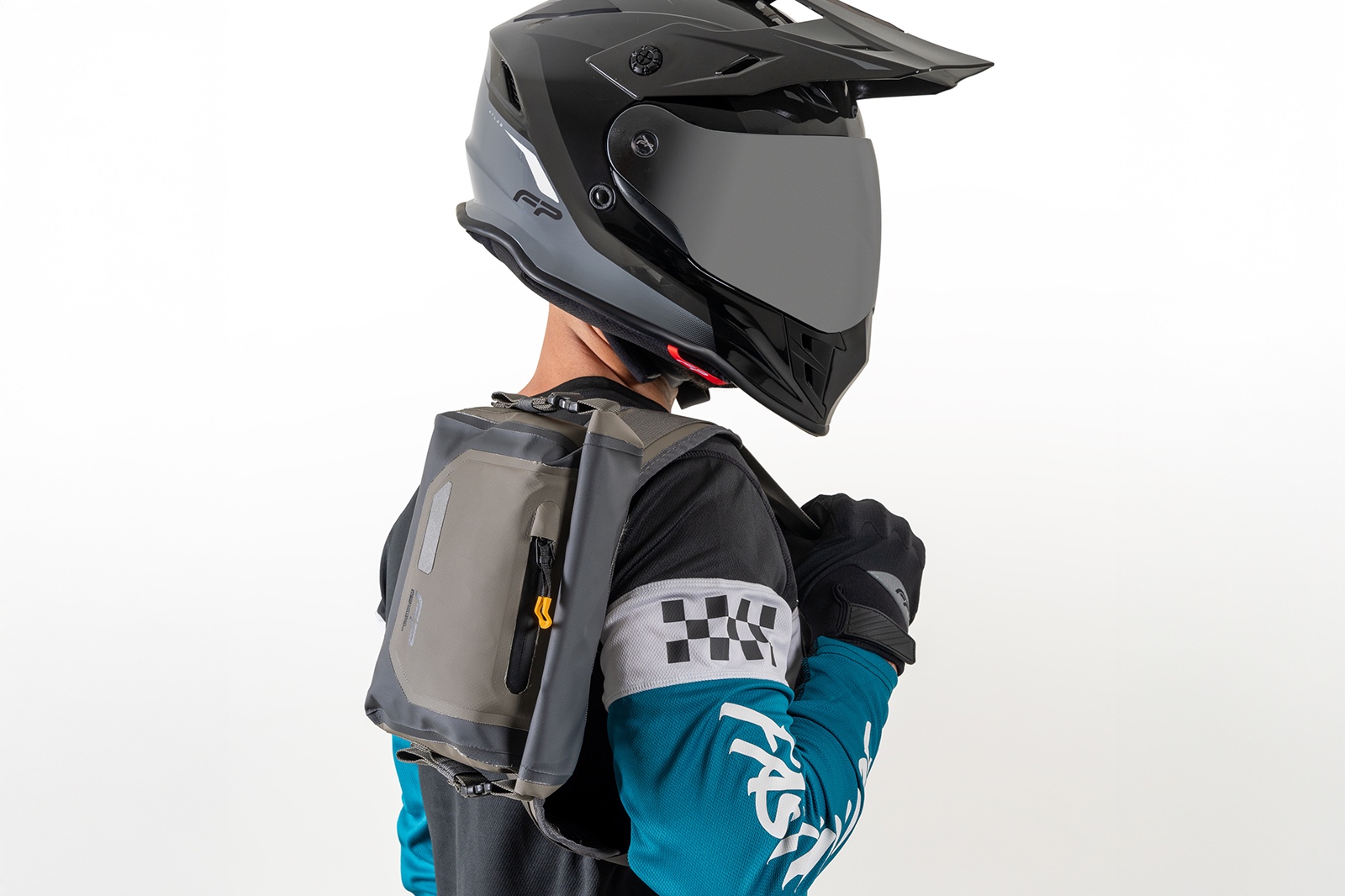 Cangurera FP arena con cierre estanco