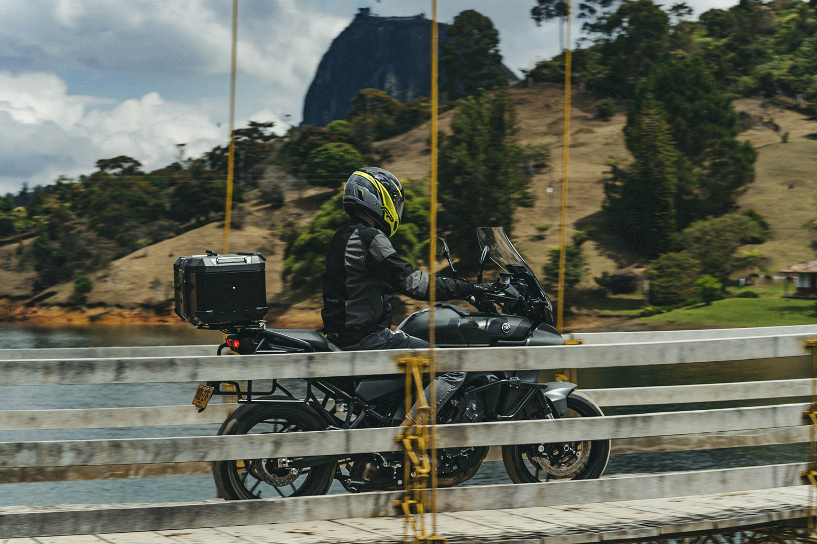 Casco Racecraft Exterior