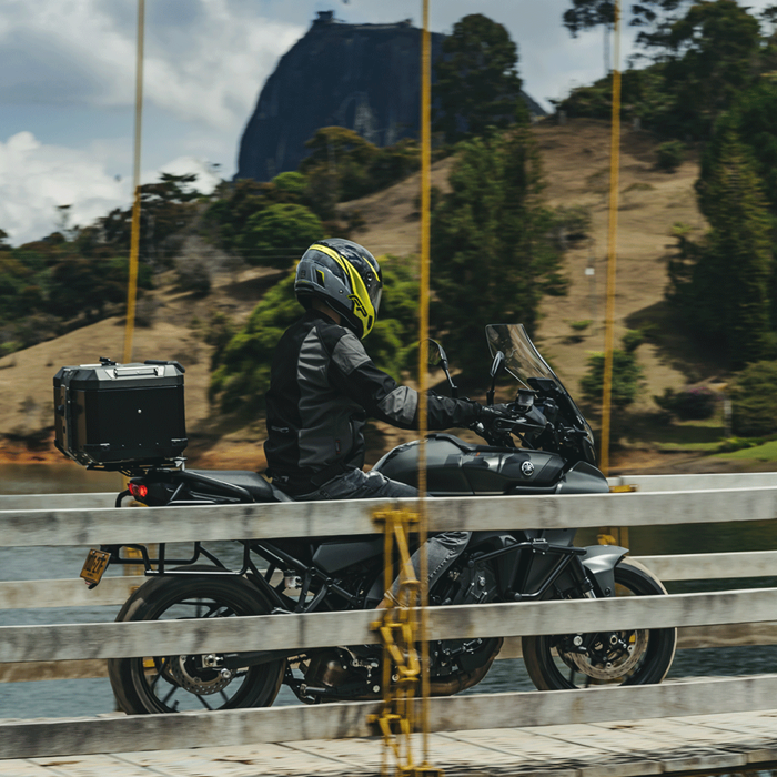 Casco Racecraft Exterior