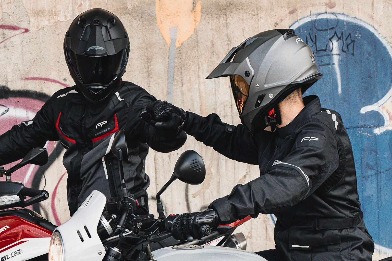 CHAQUETA TURISMO EXPLORE VERANO NEGRO
chaquetas para moto
proteccion para moto
ropa para moto
ropa moto
chaqueta proteccion moto
impermeable para moto
chaqueta moto
chaqueta moto hombre
chaqueta moto mujer
rodilleras para moto
chaqueta para mot