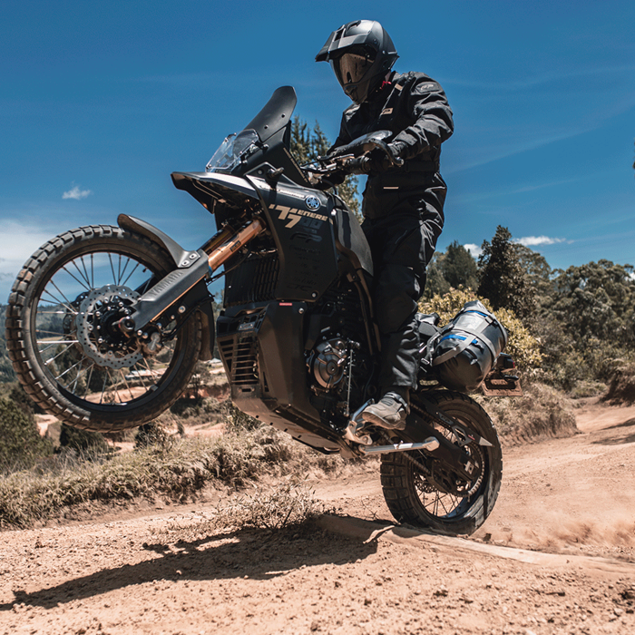 SISTEMA RACKLESS PARA DRYBAG  FP EXPEDITION, Soporte Maletas Laterales, Soporte Textil para Drybag, Organizador de Drybag, Anclaje de Drybag, Maletas Laterales, Cuelga Drybag, Soporte Textil, Drybag, Motocicleta, Correa, Universal, Resistente, Liviano