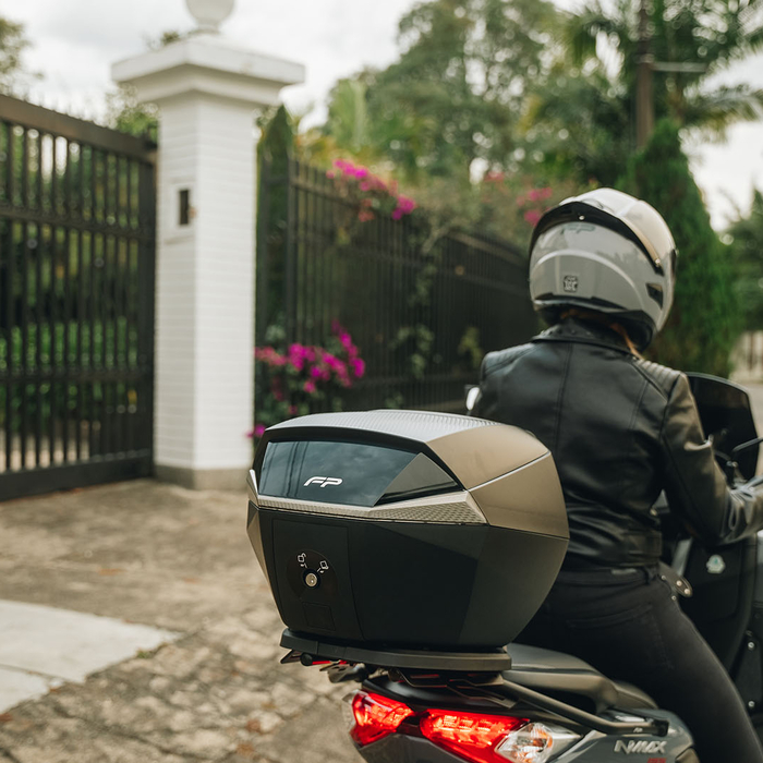 Maleta plastica frontier 35 litros