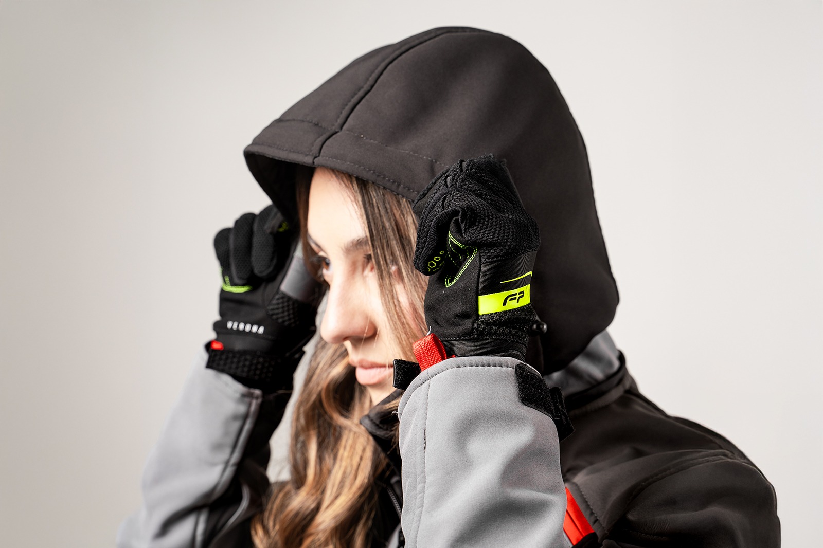 Guantes Verona Neon dama para moto, sobrios y frescos, con cierre ajustable en la muñeca y fit ergonómico