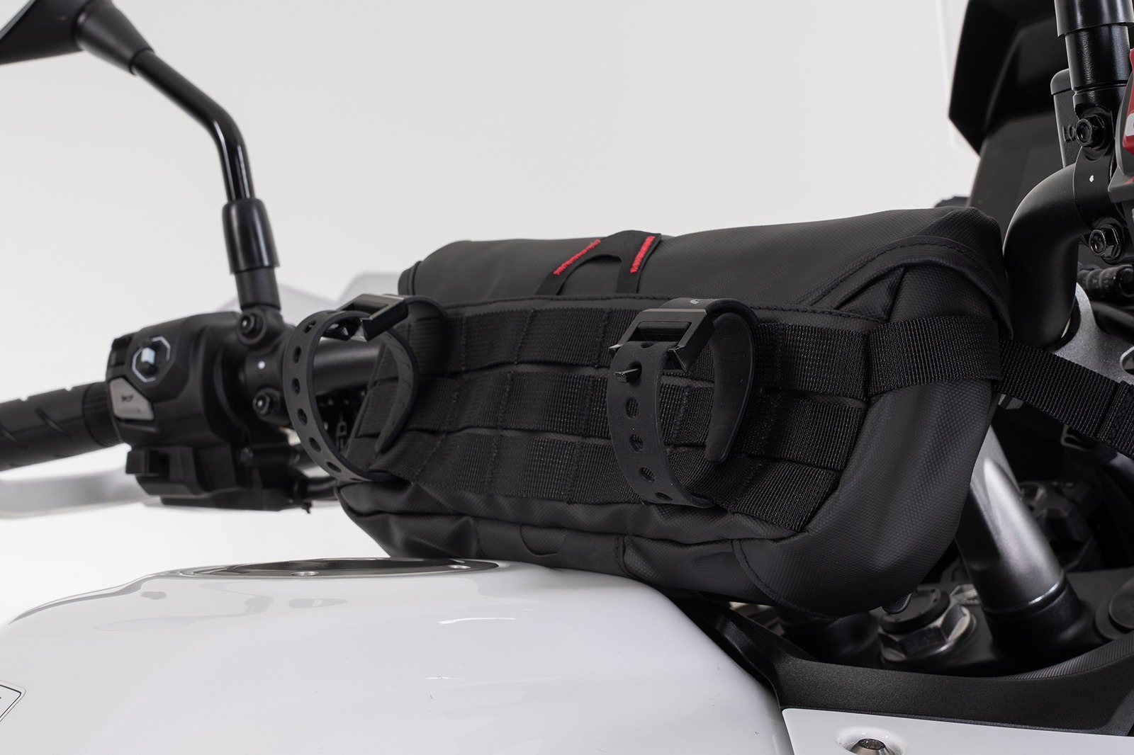 Bolso de manubrio FP Xpedition H1 con sistema MOLLE