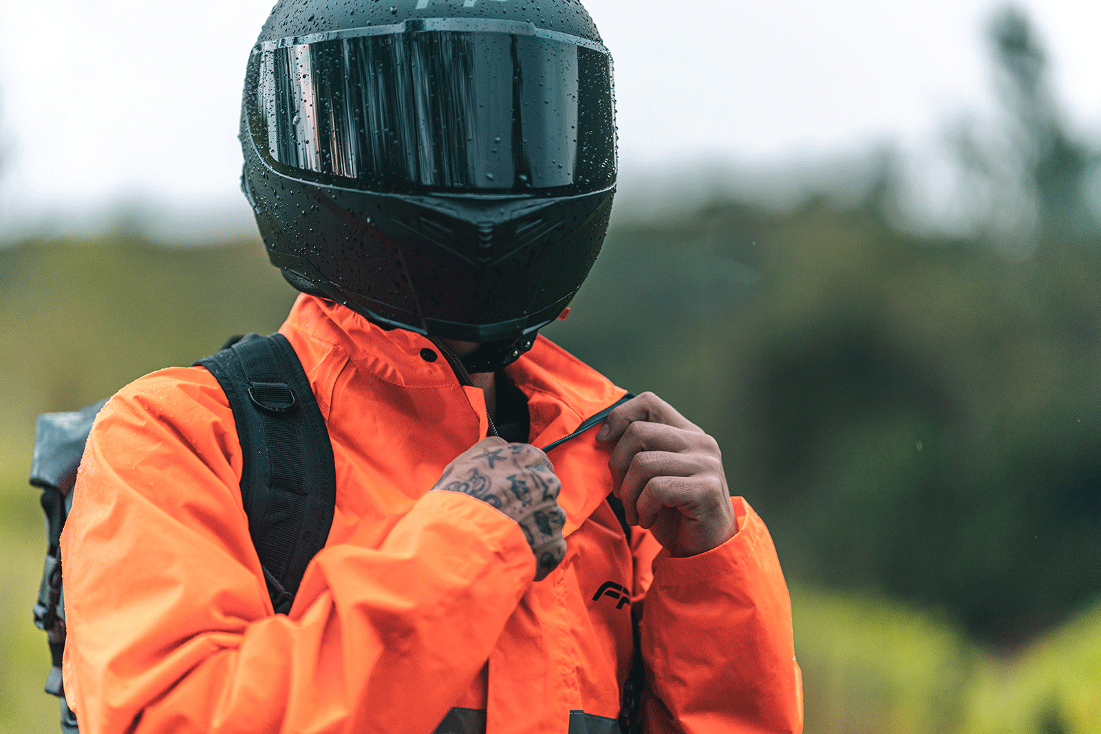 Impermeable storm negro