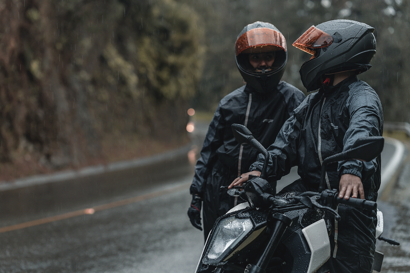 Impermeable monotraje hurricane verde neón