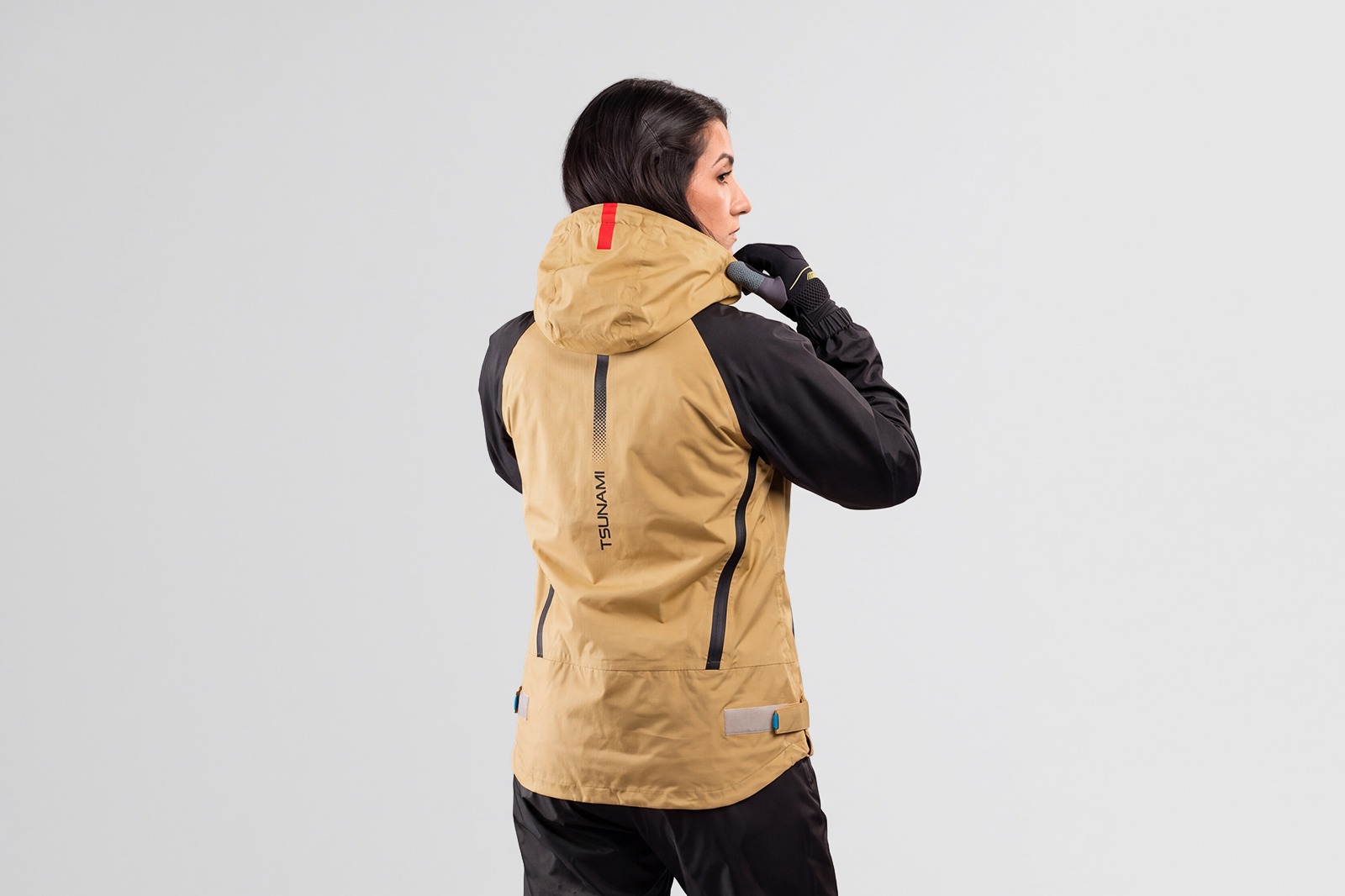 Impermeable Mujer Tsunami Arena