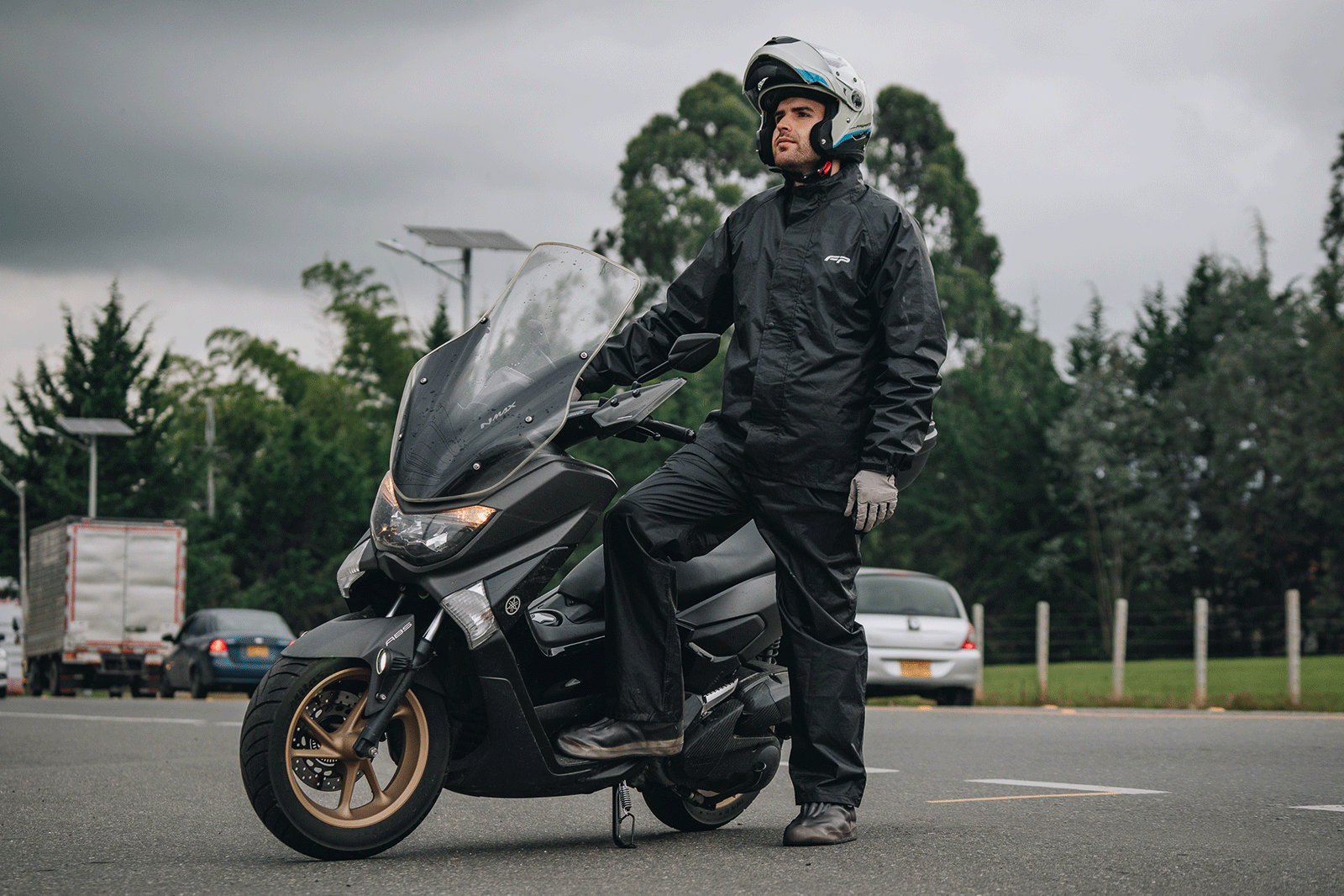 Impermeable Storm Exterior