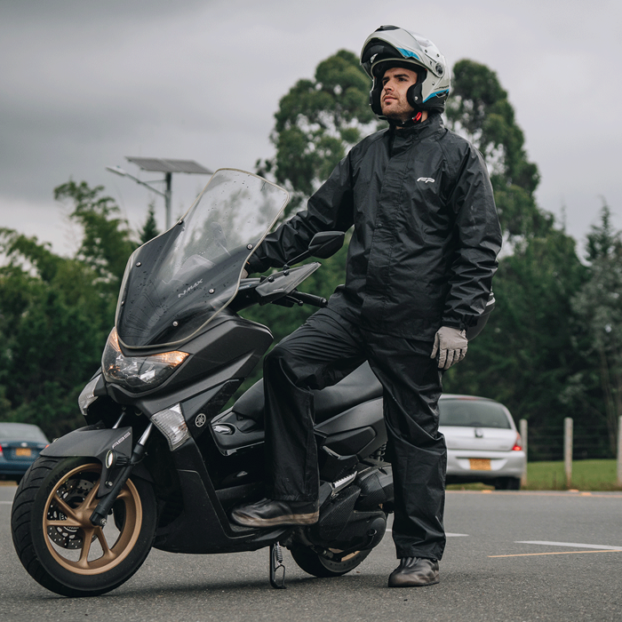 Impermeable Storm Exterior