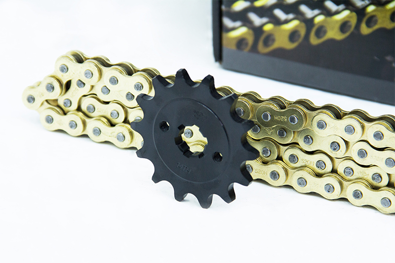 KIT ARRASTRE NEG CON CADENA DORADA 14-39T-520H-108-6H 200 NS