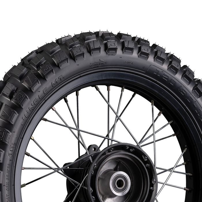 Detalle del grabado Jungle MT 120/80-18 TL