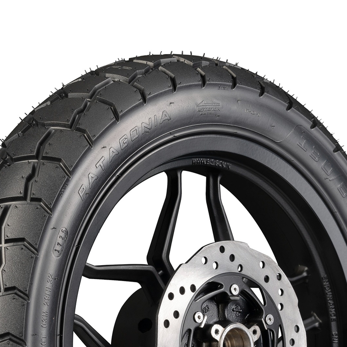 Detalle del labrado de la llanta PATAGONIA 130/80-17 TL para mayor agarre