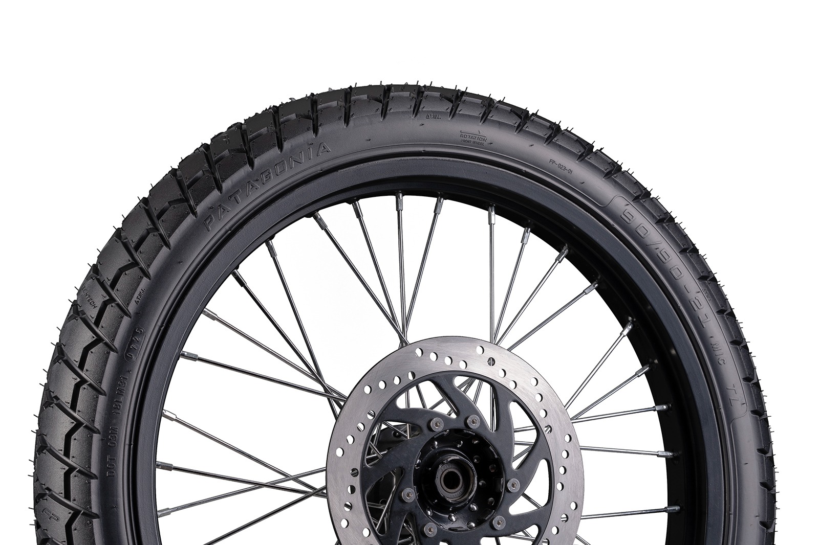 Llanta FP Patagonia 90/90-21 con labrado profundo