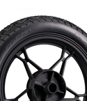 Detalle del labrado de la llanta POLYGON 3.50-16 TL