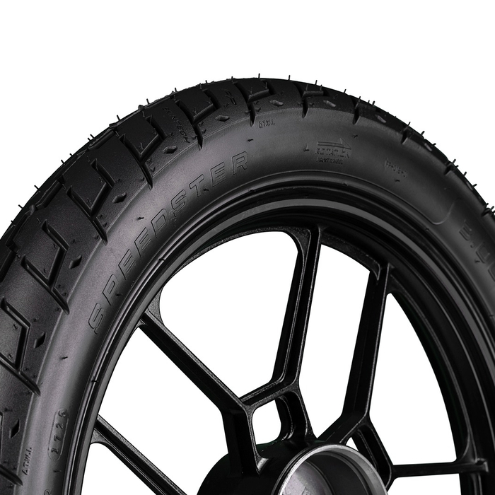 FP Speedster 3.00-17 TL vista lateral urbana