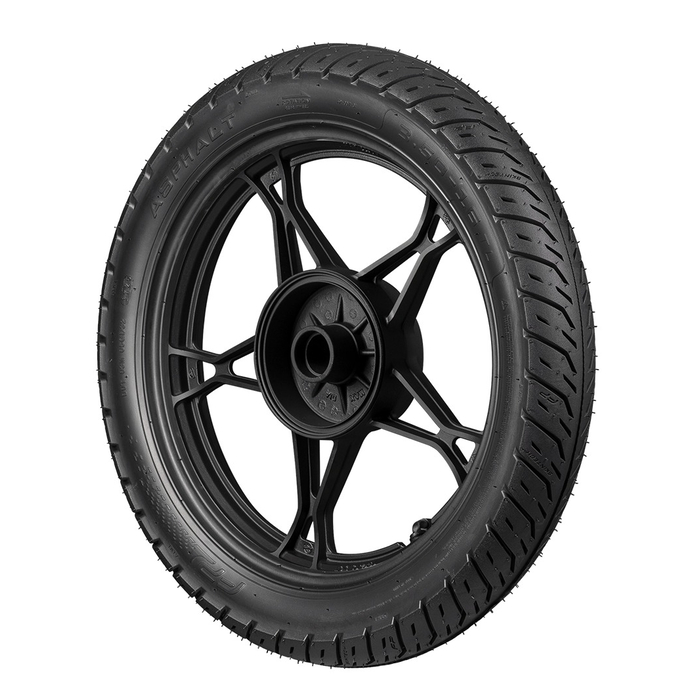 FP Asphalt 3.50-16 TL montada en moto urbana