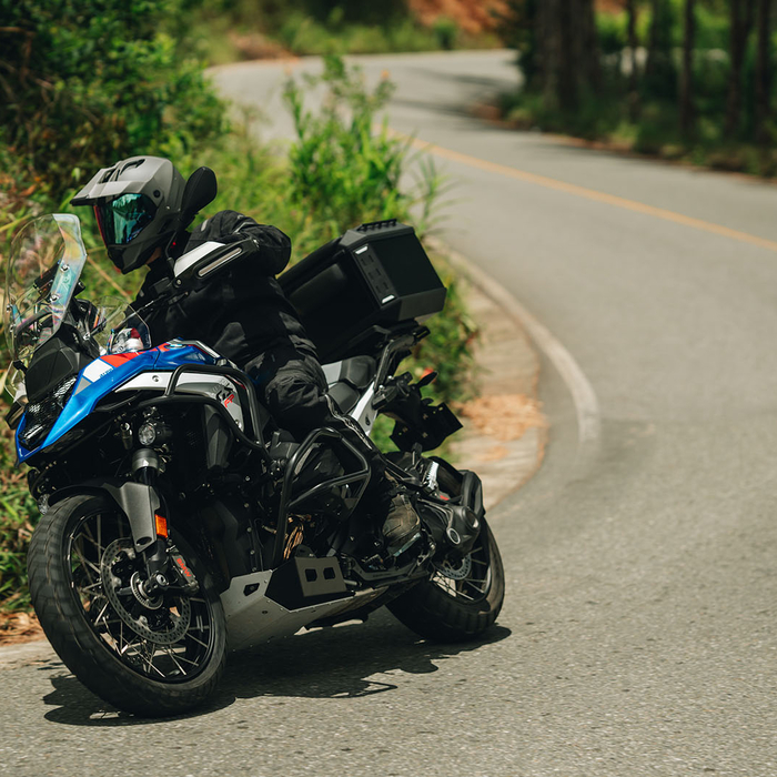 Maleta aluminio continent carbon de 50 litros